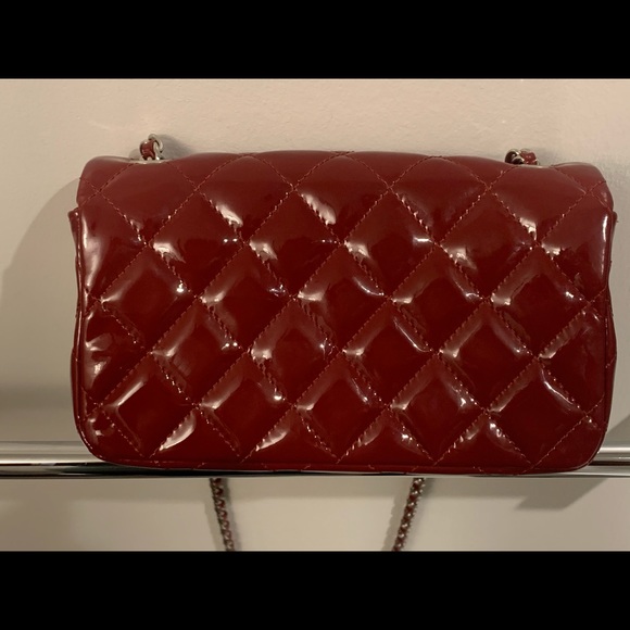 CHANEL red patent Extra Mini classic flap - Picture 7 of 7